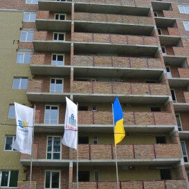 Динамика строительства жилого комплекса "Вышиванка" по состоянию на 20.04.2017 г.